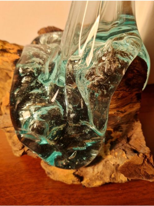Abyan 35, váza újrahasznosított alapanyagból
